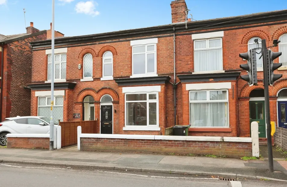 House for sale with bedrooms in Didsbury Road, Heaton Mersey